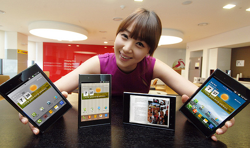 LG launches the Optimus Vu 5-inch Android Smartphone